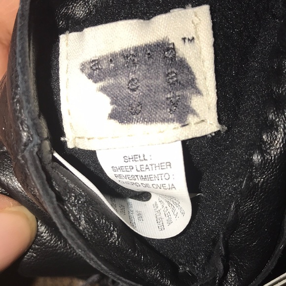 πHPπNew scalloped edge embroidered leather glove - Picture 7 of 8